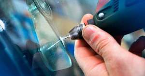 Пример починки трещины в стекле